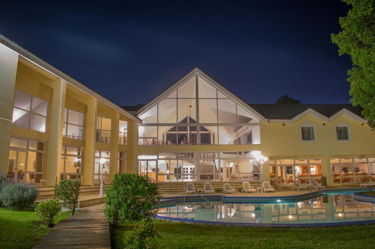 Parque Hotel Jean Clevers Punta del Este Eksteriør bilde The clubhouse at the Royal Natal Golf Club