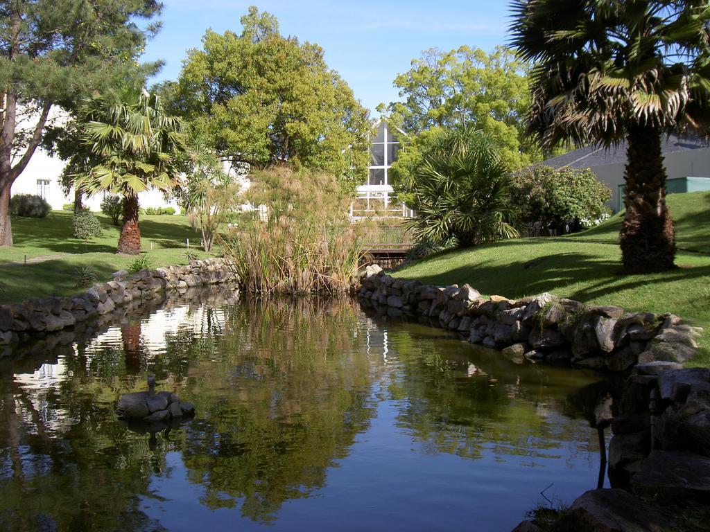 Parque Hotel Jean Clevers Punta del Este Eksteriør bilde The stream in the park