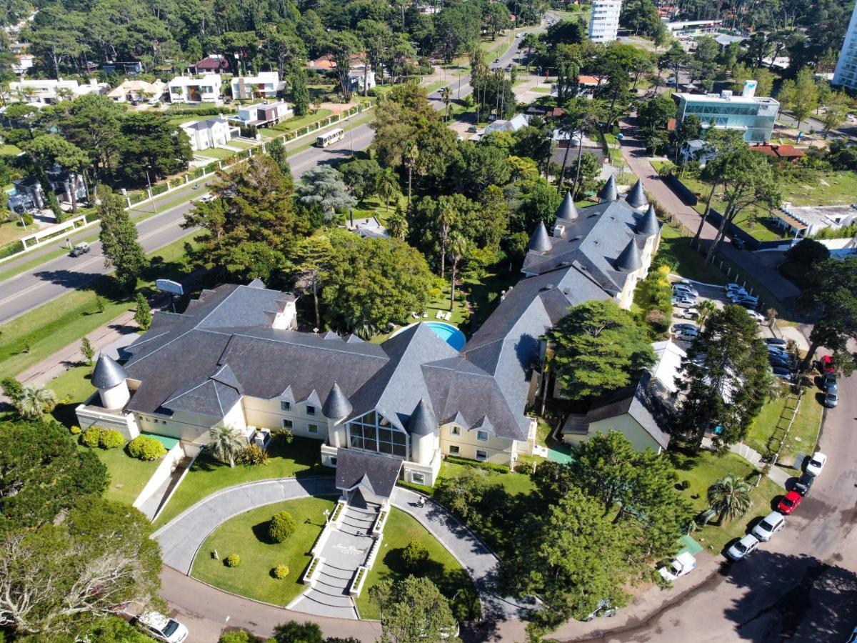 Parque Hotel Jean Clevers Punta del Este Eksteriør bilde Aerial view of the hotel