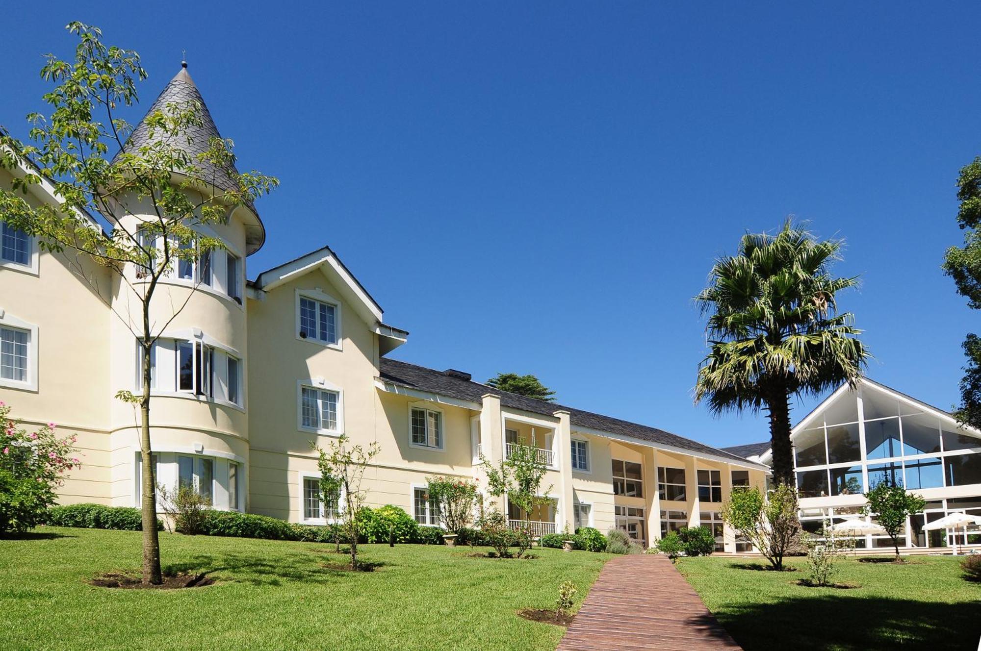 Parque Hotel Jean Clevers Punta del Este Eksteriør bilde The main building of the school
