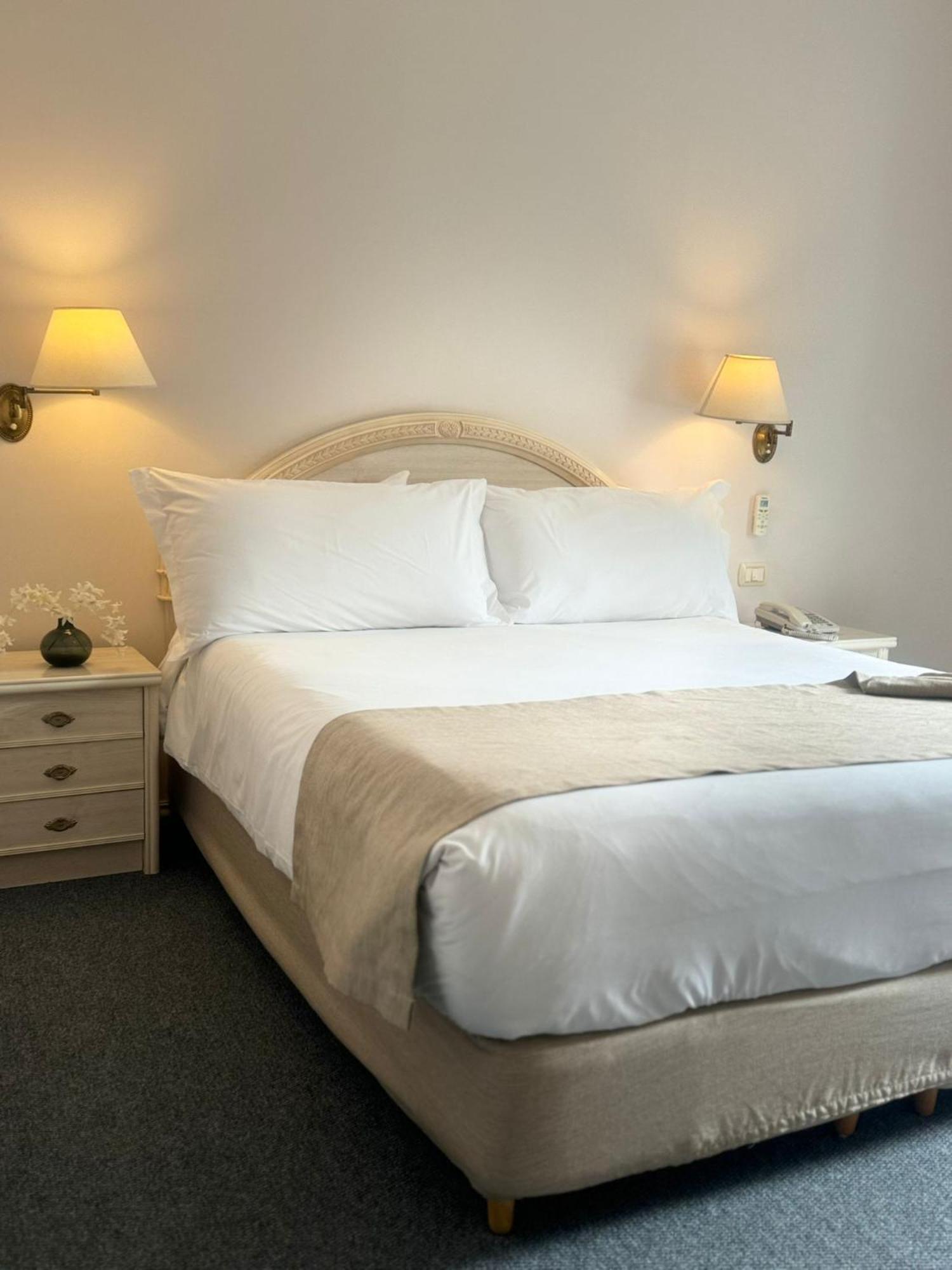 Parque Hotel Jean Clevers Punta del Este Eksteriør bilde A bed