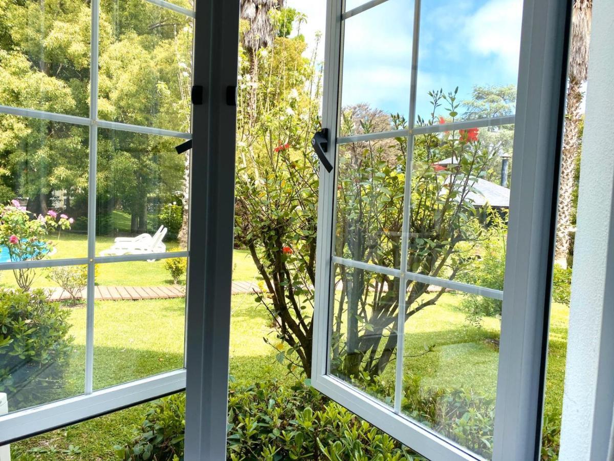 Parque Hotel Jean Clevers Punta del Este Eksteriør bilde A window with double glazing